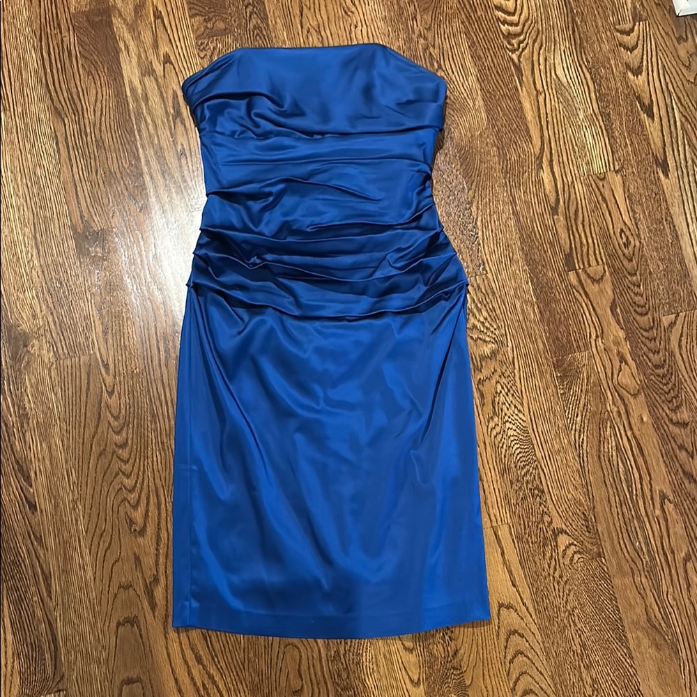 Women’s Strapless Evening Dress - size 6